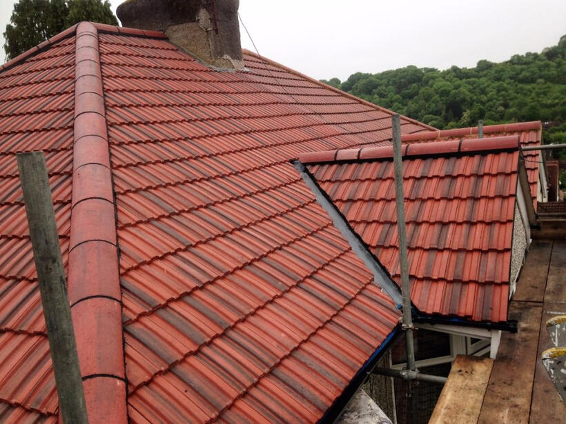 Professional Ridge Tile Repairs